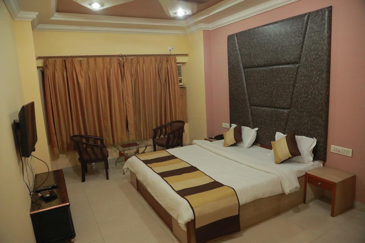 Hotel Sobhraj Аджмер Экстерьер фото